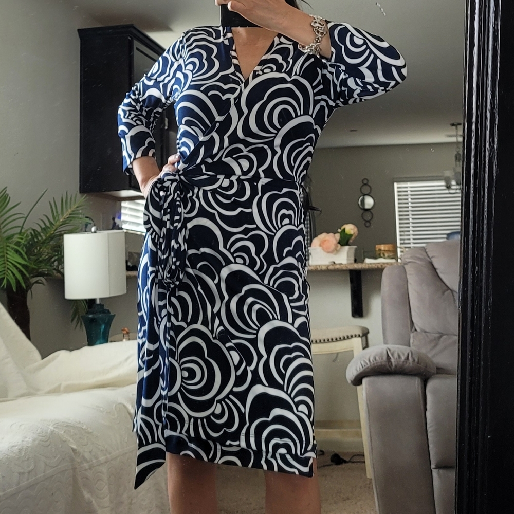 Banana Republic blue and white  dress 👗